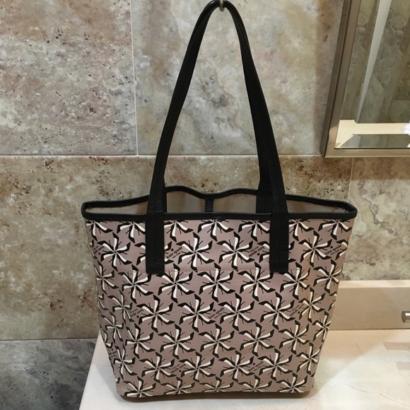 kate spade Handbags - Kate Spade shoulder bag